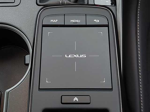 レクサス ＩＳ 300h Fスポーツ モードブラックⅣ 東京都 2025(令7)年 0.3万km グレー LEXUSセーフティーセンス/・プリクラッシュセーフティ/・低速時加速制御/・緊急時操舵支援/・レーン トレーシング アシスト/・レーダークルーズコントロール/・オートマチックハイビーム/・ロードサインアシスト/・先行車発進告知機能/・ライバー異常時対応システム/・ブラインドスポットモニター/・後方車両への接近警報/メーカーナビ　/・FM/AM/CD/DVD/・フルセグTV/Bluetooth/全方位カメラ　/ビルトインＥＴＣ2.0　/ハーフレザーシート　/シートヒーター　/ステアリングヒーター　/純正フロアマット/純正１９インチアルミホイール/前後ドライブレコーダー/オレンジブレーキキャリパー/エンジンスタートボタン/プッシュスタート/スマートキー/オートライト /オートエアコン