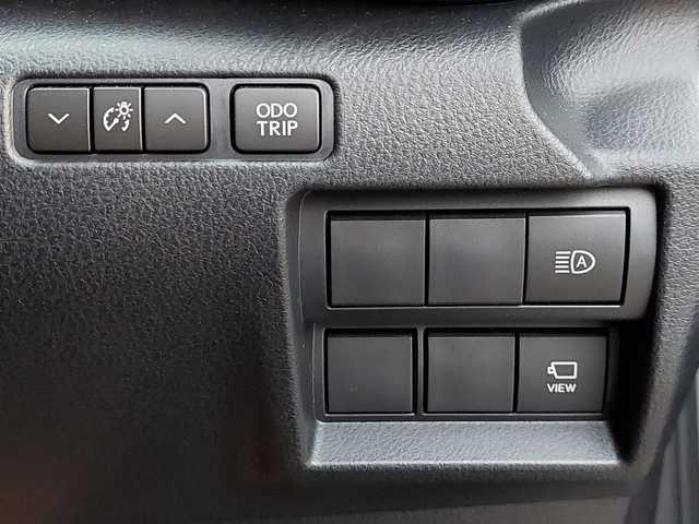 レクサス ＩＳ 300h Fスポーツ モードブラックⅣ 東京都 2025(令7)年 0.3万km グレー LEXUSセーフティーセンス/・プリクラッシュセーフティ/・低速時加速制御/・緊急時操舵支援/・レーン トレーシング アシスト/・レーダークルーズコントロール/・オートマチックハイビーム/・ロードサインアシスト/・先行車発進告知機能/・ライバー異常時対応システム/・ブラインドスポットモニター/・後方車両への接近警報/メーカーナビ　/・FM/AM/CD/DVD/・フルセグTV/Bluetooth/全方位カメラ　/ビルトインＥＴＣ2.0　/ハーフレザーシート　/シートヒーター　/ステアリングヒーター　/純正フロアマット/純正１９インチアルミホイール/前後ドライブレコーダー/オレンジブレーキキャリパー/エンジンスタートボタン/プッシュスタート/スマートキー/オートライト /オートエアコン