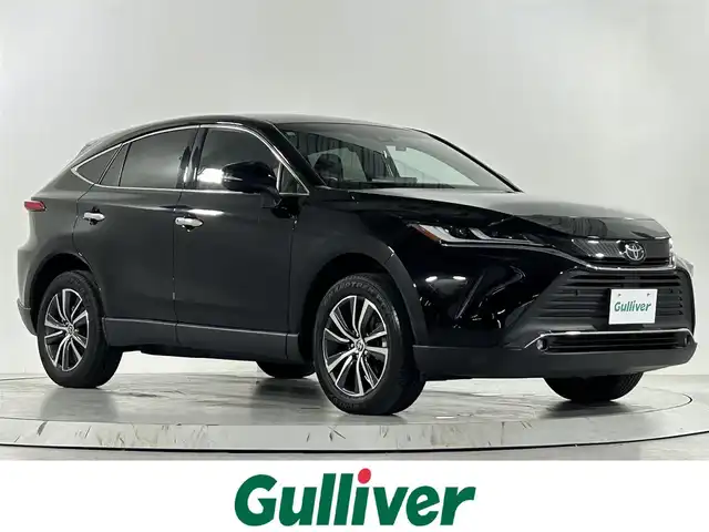 トヨタ ハリアー G 佐賀県 2023(令5)年 1.9万km ブラック 純正8インチディスプレイオーディオ/フルセグTV/Bluetooth/Miracast/バックカメラ/衝突被害軽減システム/デジタルインナールームミラー/ブラインドスポットモニター/レーダークルーズコントロール/レーンアシスト/ロードサインアシスト/パーキングサポートブレーキ/オートライト/オートマチックハイビーム/電子パーキング/ブレーキホールド/LEDヘッドライト/LEDフォグライト/ビルトインETC2.0 /前後ドライブレコーダー/パワーバックドア/運転席パワーシート/ハーフレザーシート/ISOFIX対応/純正18インチアルミホイール/純正フロアマット/スマートキー/スペアキー×１