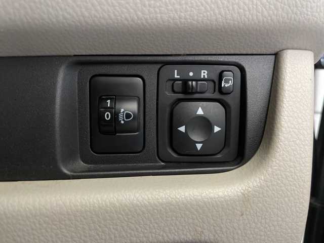 三菱 ｅＫワゴン E 長野県 2016(平28)年 2.9万km クールシルバーメタリック 純正オーディオ/・CD/・AUX/・FM・AM/シートヒーター(D席)/ドアバイザー /スペアキー/ライトレベライザー/エアコン/電動格納ミラー/社外フロアマット/ABS