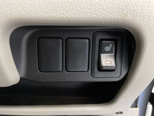 三菱 ｅＫワゴン E 長野県 2016(平28)年 2.9万km クールシルバーメタリック 純正オーディオ/・CD/・AUX/・FM・AM/シートヒーター(D席)/ドアバイザー /スペアキー/ライトレベライザー/エアコン/電動格納ミラー/社外フロアマット/ABS