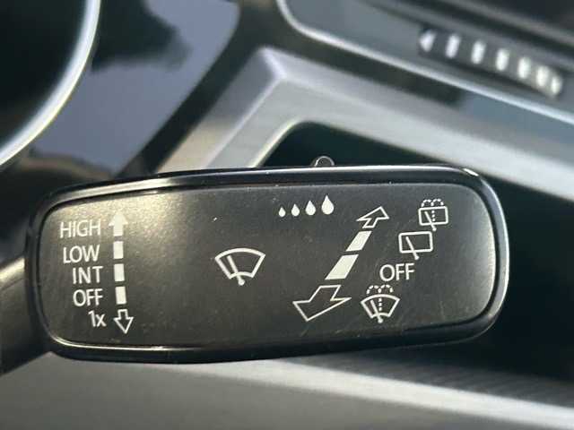 フォルクスワーゲン ゴルフ トゥーラン TSI コンフォートライン 千葉県 2018(平30)年 1.5万km 白 ワンオーナー/純正ナビ/AndroidAuto/AppleCarPlay/フルセグTV/CD・DVD/Bluetooth/フルセグTV/バックカメラ/ETC2.0/ドライブレコーダー/プリクラッシュブレーキシステム/アダプティブクルーズコントロール/オートホールド/ステアリングスイッチ/純正16インチアルミホイール/純正フロアマット/保証書・取扱説明書