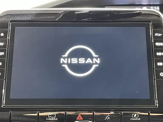 日産 セレナ e－パワー ハイウェイスター V 愛知県 2022(令4)年 6.3万km マルーンレッド 純正10インチナビ/プロパイロット/衝突軽減ブレーキ/両側電動スライドドア/アラウンドビューモニター/LEDヘッドライト/ETC/ドライブレコーダー/デジタルインナーミラー/ブラインドスポットモニター/フルセグTV/Bluetooth/コーナーセンサー/レーンキープアシスト/プッシュスタート/スマートキー/スペアキー/CD/DVD再生/ミュージックサーバー/フロアマット/純正アルミホイール/オートライト/禁煙車/後期モデル/ウィンカーミラー/電動格納ミラー/フォグランプ/Wエアコン/ハンズフリーパワースライドドア/電動パーキングブレーキ/オートブレーキホールド