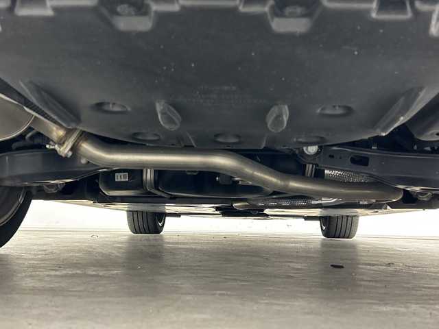 トヨタ カムリ WS 三重県 2023(令5)年 2.4万km アティチュードブラックマイカ /禁煙車//純正9インチディスプレイオーディ//バックカメラ//トヨタセーフティセンス　//衝突軽減ブレーキ　//レーンキープアシスト//リアクロストラフィックアラート//レーダークルーズコントロール　//ブラインドスポットモニター//オートハイビーム　//前後クリアランスソナー　//前席パワーシート　　//前席シートヒーター//ハーフレザーシート //社外前後ドライブレコーダー//サイドカーテンエアバッグ