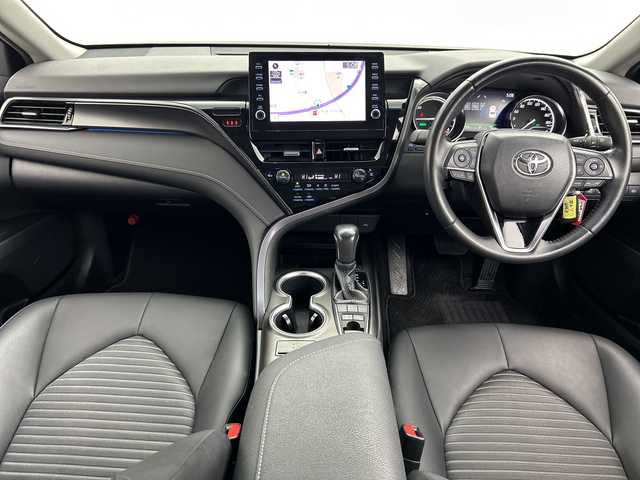 トヨタ カムリ WS 三重県 2023(令5)年 2.4万km アティチュードブラックマイカ /禁煙車//純正9インチディスプレイオーディ//バックカメラ//トヨタセーフティセンス　//衝突軽減ブレーキ　//レーンキープアシスト//リアクロストラフィックアラート//レーダークルーズコントロール　//ブラインドスポットモニター//オートハイビーム　//前後クリアランスソナー　//前席パワーシート　　//前席シートヒーター//ハーフレザーシート //社外前後ドライブレコーダー//サイドカーテンエアバッグ