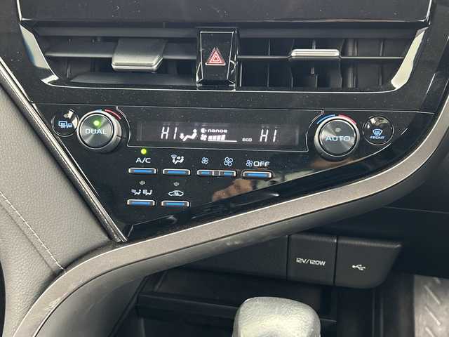 トヨタ カムリ WS 三重県 2023(令5)年 2.4万km アティチュードブラックマイカ /禁煙車//純正9インチディスプレイオーディ//バックカメラ//トヨタセーフティセンス　//衝突軽減ブレーキ　//レーンキープアシスト//リアクロストラフィックアラート//レーダークルーズコントロール　//ブラインドスポットモニター//オートハイビーム　//前後クリアランスソナー　//前席パワーシート　　//前席シートヒーター//ハーフレザーシート //社外前後ドライブレコーダー//サイドカーテンエアバッグ