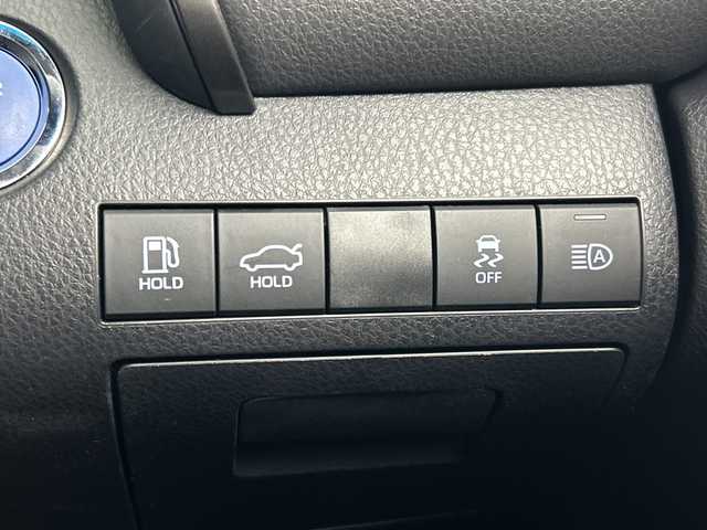 トヨタ カムリ WS 三重県 2023(令5)年 2.4万km アティチュードブラックマイカ /禁煙車//純正9インチディスプレイオーディ//バックカメラ//トヨタセーフティセンス　//衝突軽減ブレーキ　//レーンキープアシスト//リアクロストラフィックアラート//レーダークルーズコントロール　//ブラインドスポットモニター//オートハイビーム　//前後クリアランスソナー　//前席パワーシート　　//前席シートヒーター//ハーフレザーシート //社外前後ドライブレコーダー//サイドカーテンエアバッグ