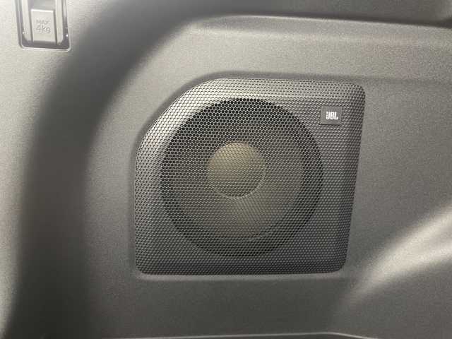 トヨタ ｂＺ４Ｘ Z 埼玉県 2022(令4)年 1.7万km プラチナホワイトパールマイカ JBLサウンドシステム/純正ディスプレイオーディオ/　(Bluetooth/Miracast/USB/FM/AM)/フルセグテレビ/全方位カメラ/ビルトインETC2.0/ドライブレコーダー/パワーバックドア/ブラインドスポットモニター/レザーシート/デジタルインナーミラー/パーキングアシスト/レーダークルーズコントロール/衝突被害軽減ブレーキ/車線逸脱警報/クリアランスソナー/パワーシート/エアーシート/シートヒーター/ステアリングヒーター/電子パーキングシステム/ブレーキホールド/プッシュスタート/オートLEDライト/オートハイビーム/純正フロアマット/純正20インチアルミホイール