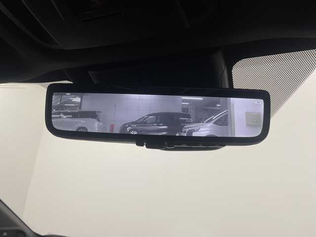 トヨタ ｂＺ４Ｘ Z 埼玉県 2022(令4)年 1.7万km プラチナホワイトパールマイカ JBLサウンドシステム/純正ディスプレイオーディオ/　(Bluetooth/Miracast/USB/FM/AM)/フルセグテレビ/全方位カメラ/ビルトインETC2.0/ドライブレコーダー/パワーバックドア/ブラインドスポットモニター/レザーシート/デジタルインナーミラー/パーキングアシスト/レーダークルーズコントロール/衝突被害軽減ブレーキ/車線逸脱警報/クリアランスソナー/パワーシート/エアーシート/シートヒーター/ステアリングヒーター/電子パーキングシステム/ブレーキホールド/プッシュスタート/オートLEDライト/オートハイビーム/純正フロアマット/純正20インチアルミホイール