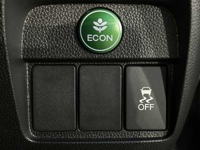 ホンダ Ｎ ＯＮＥ プレミアム 茨城県 2013(平25)年 6.1万km クリスタルブラックパール 純正オーディオ/(CD・USB・ラジオ再生)/オートライト/LEDヘッドライト/HONDA製15inアルミホイール/純正AW付サマータイヤ車載/スマートキー/取扱説明書/保証書