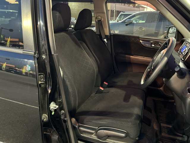 ホンダ Ｎ ＯＮＥ プレミアム 茨城県 2013(平25)年 6.1万km クリスタルブラックパール 純正オーディオ/(CD・USB・ラジオ再生)/オートライト/LEDヘッドライト/HONDA製15inアルミホイール/純正AW付サマータイヤ車載/スマートキー/取扱説明書/保証書