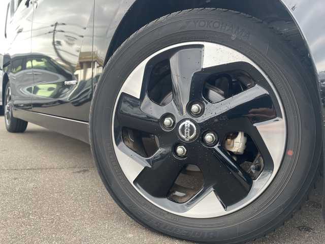 日産 ルークス 山口県 2020(令2)年 1.1万km ブラック ワンオーナー/純正９型ナビ（フルセグTV、AM/FM、Bluetooth/・MM320D-L/全方位カメラ/片側パワースライドドア/LEDオートライト/純正１４インチアルミホイール/快適パックa/・プラズマクラスター搭載リヤシーリングファン/・パーソナルテーブル〈後席〉/・カップホルダー（9個）/・USBソケット〈助手席シートバック部〉/・ロールサンシェード〈リヤ〉/・撥水加工シート/前後コーナーセンサー/横滑り防止装置/衝突被害軽減ブレーキ/アイドリングストップ