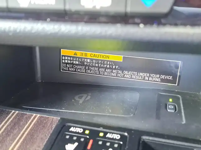 レクサス ＲＸ 300 バージョンL 大阪府 2019(平31)年 5.9万km グラファイトブラックガラスフレーク /禁煙ワンオーナー//純正SDナビ//CD/Blue-ray/フルTV/Bluetooth/USB/AUX/SD//アラウンドビュー【F/S/Rカメラ】//ヘッドアップディスプレイ//パワーバックドア//オートハイビーム//ステアリングヒーター//衝突軽減ブレーキ//ブラインドスポットモニター//レーンキープアシスト//クルーズコントロール//前席メモリ付きパワーシート//前席エアーシート//全席シートヒーター//100Vコンセント//純正20AW//置くだけ充電//コーナーセンサー//前後ドラレコ【ZDR 026】