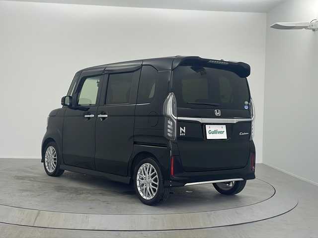 ホンダ Ｎ ＢＯＸ カスタム L ターボ 大阪府 2021(令3)年 2.6万km クリスタルブラックパール アルパイン8インチナビ（社外）/フルセグ/TV/CD/DVD/BT/バックカメラ/両側パワースライドドア/衝突軽減ブレーキ/ホンダセンシング/・アダプティブクルーズコントロール/・衝突被害軽減ブレーキ/・車線維持支援システム/・オートマチックハイビーム/LEDオートヘッドライト/パドルシフト/コーナーセンサー/ハーフレザーシー/レーダークルーズコントロールト/シートヒーター/ゴムマット/純正アルミホイール/ドラレコ/ETC/アイドリングストップ/スマートキー×2/シートバックテーブル×２/ロールシェイドガラス