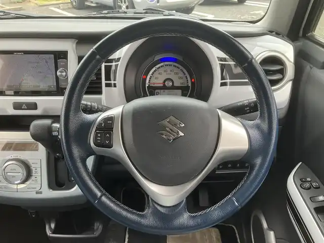 スズキ ハスラー X ターボ 埼玉県 2018(平30)年 8.4万km ピュアホワイトP ワンオーナー/社外ナビオーディー/型番：AVIC-RW901ZS/（フルセグTV/BT/CD/DVD/FM/AM）/ビルトインETC/アイドリングストップ/衝突被害軽減ブレーキ/バックカメラ/車線逸脱防止機能/ステアリングリモコン/D席/N席シートヒーター/オートライト/フォグライト/デニムシートカバー/プッシュすチャート/スマートキー（スペアキーあり）/車両、ナビオーディオ取説あり/ドアバイザー/電装格納ミラー