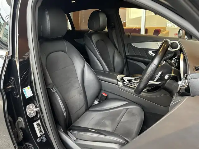 メルセデス・ベンツ ＧＬＣ２５０ 4マチック スポーツ 宮城県 2017(平29)年 9万km オブシディアンブラック レーダーセーフティパッケージ/ヘッドアップディスプレイ/COMANDシステムHDDナビ/360°カメラ/フルセグTV/ハーフレザーシート/シートヒーター/メモリ機能付きパワーシート/キーレスゴー/パワーバックドア/ステアリングスイッチ/パドルシフト/ETC車載器/純正19インチAW/サイドステップ/LEDヘッドライト/パナメリカーナグリル