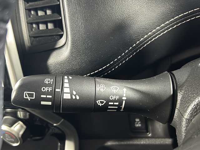 日産 セレナ ハイウェイスター Vセレクション 沖縄県 2018(平30)年 6.6万km ダイヤモンドブラック 禁煙車　/純正ナビ　（MM318D-W)/（フルセグＴＶ　Ｂｌｕｅｔｏｏｔｈ接続　ＣＤ　ＤＶＤ再生）/全方位カメラ　/パーキングアシスト　/両側パワースライド　/前後ドライブレコーダー/ビルトインＥＴＣ　/クルーズコントロール　/コーナーセンサー/後席エアコン/ウォークスルー/LＥＤヘッドライト/オートライト/フォグライト/純正フロアマット