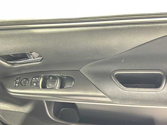 日産 セレナ ハイウェイスター Vセレクション 沖縄県 2018(平30)年 6.6万km ダイヤモンドブラック 禁煙車　/純正ナビ　（MM318D-W)/（フルセグＴＶ　Ｂｌｕｅｔｏｏｔｈ接続　ＣＤ　ＤＶＤ再生）/全方位カメラ　/パーキングアシスト　/両側パワースライド　/前後ドライブレコーダー/ビルトインＥＴＣ　/クルーズコントロール　/コーナーセンサー/後席エアコン/ウォークスルー/LＥＤヘッドライト/オートライト/フォグライト/純正フロアマット