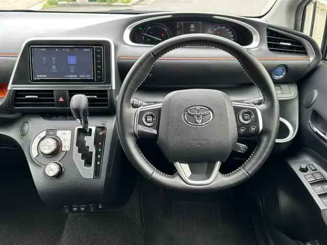 トヨタ シエンタ ハイブリッド G クエロ 福島県 2019(令1)年 4.8万km ヴィンテージブラウンパールクリスタルシャイン/ホワイトパールクリスタルシャイン 純正ナビゲーション/型番：NSZT-W68T/【CD/DVD/SD/BT/TV】/アラウンドビューモニター/ドライブレコーダー/ビルトインETC/両側電動スライドドア/前席シートヒーター/ステアリングヒーター/衝突被害軽減ブレーキ/レーンキープアシスト/LEDオートライト/LEDフォグランプ/スチールホイール＋スタッドレスセット車載/185/60R15/純正フロアマット