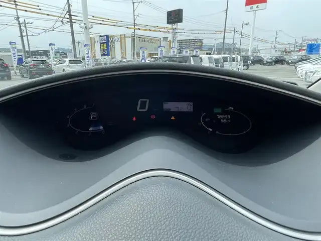 日産 セレナ HWS S HV Vセレ +Sefty 熊本県 2015(平27)年 7.9万km ブリリアントホワイトパール (株)IDOMが運営する【じしゃロン熊本店】の自社ローン専用車両になります。こちらは現金またはオートローンご利用時の価格です。自社ローンご希望の方は別途その旨お申付け下さい　/純正ナビ/純正フリップダウンモニター/バックカメラ/フルセグテレビ/DVD/CD/Bluetooth接続/ビルトインETC/両側パワースライドドア/クルーズコントロール/コーナーセンサー/LEDヘッドライト/オートライト/スマートキー/純正アルミホイール