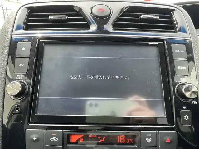 日産 セレナ HWS S HV Vセレ +Sefty 熊本県 2015(平27)年 7.9万km ブリリアントホワイトパール (株)IDOMが運営する【じしゃロン熊本店】の自社ローン専用車両になります。こちらは現金またはオートローンご利用時の価格です。自社ローンご希望の方は別途その旨お申付け下さい　/純正ナビ/純正フリップダウンモニター/バックカメラ/フルセグテレビ/DVD/CD/Bluetooth接続/ビルトインETC/両側パワースライドドア/クルーズコントロール/コーナーセンサー/LEDヘッドライト/オートライト/スマートキー/純正アルミホイール
