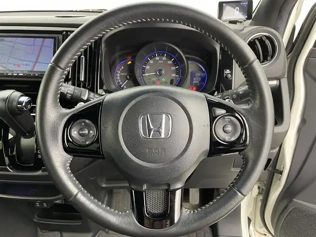 ホンダ Ｎ ＷＧＮ カスタム G ターボパッケージ 富山県 2016(平28)年 4.9万km プレミアムホワイトパールⅡ 社外ナビ（AM/FM/CD/DVD/SD/USB/BT）/フルセグTV/バックカメラ/ターボ/クルーズコントロール/衝突被害軽減ブレーキ/オートライト/HIDヘッドライト/ビルトインETC/ルームミラー型ドライブレコーダー/レーダー探知機/パドルシフト/ハーフレザーシート/純正14インチAW/スマートキー×２/プッシュスタート/アイドリングストップ/純正フロアマット/取扱説明書/保証書