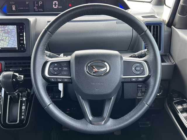 ダイハツ タント カスタム RS セレクション 熊本県 2020(令2)年 6.7万km パールブラック 社外メモリナビ（Panasonic）/・AM/FM/CD/DVD/iPod/USB/SD/・Bluetooth/・フルセグTV/スマートアシスト/・衝突回避支援ブレーキ/・ふらつき警告/・パノラマモニター/・コーナーセンサー（前方後方）/・アダプティブクルーズコントロール/・パーキングセンサー/ビルトインETC/前方ドライブレコーダー（DRN-H70N）/両側パワースライドドア/ステアリングスイッチ/革巻きステアリング/ウィンカーミラー/電動格納ミラー/USB充電/ロール式サンシェード/運転席ロングスライド/LEDヘッドライト/フォグランプ/純正アルミホイール/純正フロアマット/ウィンドウロック