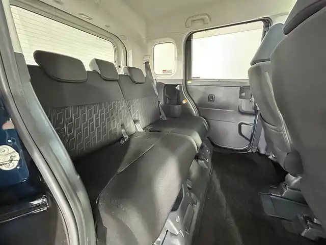 トヨタ ルーミー カスタムG－T 佐賀県 2018(平30)年 8.6万km レーザーブルークリスタルシャイン ワンオーナー/衝突軽減ブレーキ/純正9インチナビ/CD/DVD/フルセグTV/Bluetooth/全方位カメラ/ビルトインETC/クルーズコントロール/前方ドライブレコーダー/コーナーセンサー /純正フロアマット/純正15インチアルミホイール/LEDライト/フォグライト /オートライト/オートマチックハイビーム/スマートキー/スペアキー/電動格納ミラー/横滑り防止装置