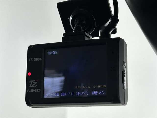トヨタ ルーミー カスタムG－T 佐賀県 2018(平30)年 8.6万km レーザーブルークリスタルシャイン ワンオーナー/衝突軽減ブレーキ/純正9インチナビ/CD/DVD/フルセグTV/Bluetooth/全方位カメラ/ビルトインETC/クルーズコントロール/前方ドライブレコーダー/コーナーセンサー /純正フロアマット/純正15インチアルミホイール/LEDライト/フォグライト /オートライト/オートマチックハイビーム/スマートキー/スペアキー/電動格納ミラー/横滑り防止装置