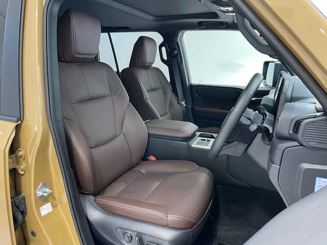 トヨタ ランドクルーザー ２５０ VX ファーストエディション 宮城県 2024(令6)年 1万km ベージュ サンルーフ/4WD/トヨタセーフティセンス/・プリクラッシュセーフティシステム/・プロアクティブドライビングアシスト/・リアクロストラフィックアラート/・リヤカメラディテクション/・ロードサインアシスト/・オートマチックハイビーム/・レーントレーシングアシスト/クリアランスソナー/前後コーナーセンサー/ブラインドスポットモニター/レーダークルーズコントロール/MTモード付AT/プッシュスタート/電動リアゲート/純正ナビ/アラウンドビューモニター/バックカメラ/フルセグテレビ/Bluetooth/LEDヘッドライト/フォグランプ/オートライト/本革レザーシート/エアシート/ヒートシーター/パワーシート/純正前後ドライブレコーダー/純正ビルトインETC2.0/純正フロアマット/純正アルミホイール