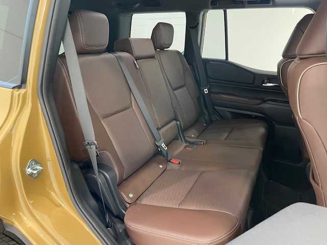トヨタ ランドクルーザー ２５０ VX ファーストエディション 宮城県 2024(令6)年 1万km ベージュ サンルーフ/4WD/トヨタセーフティセンス/・プリクラッシュセーフティシステム/・プロアクティブドライビングアシスト/・リアクロストラフィックアラート/・リヤカメラディテクション/・ロードサインアシスト/・オートマチックハイビーム/・レーントレーシングアシスト/クリアランスソナー/前後コーナーセンサー/ブラインドスポットモニター/レーダークルーズコントロール/MTモード付AT/プッシュスタート/電動リアゲート/純正ナビ/アラウンドビューモニター/バックカメラ/フルセグテレビ/Bluetooth/LEDヘッドライト/フォグランプ/オートライト/本革レザーシート/エアシート/ヒートシーター/パワーシート/純正前後ドライブレコーダー/純正ビルトインETC2.0/純正フロアマット/純正アルミホイール