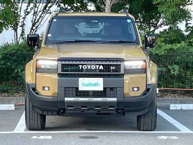 トヨタ ランドクルーザー ２５０ VX ファーストエディション 宮城県 2024(令6)年 1万km ベージュ サンルーフ/4WD/トヨタセーフティセンス/・プリクラッシュセーフティシステム/・プロアクティブドライビングアシスト/・リアクロストラフィックアラート/・リヤカメラディテクション/・ロードサインアシスト/・オートマチックハイビーム/・レーントレーシングアシスト/クリアランスソナー/前後コーナーセンサー/ブラインドスポットモニター/レーダークルーズコントロール/MTモード付AT/プッシュスタート/電動リアゲート/純正ナビ/アラウンドビューモニター/バックカメラ/フルセグテレビ/Bluetooth/LEDヘッドライト/フォグランプ/オートライト/本革レザーシート/エアシート/ヒートシーター/パワーシート/純正前後ドライブレコーダー/純正ビルトインETC2.0/純正フロアマット/純正アルミホイール