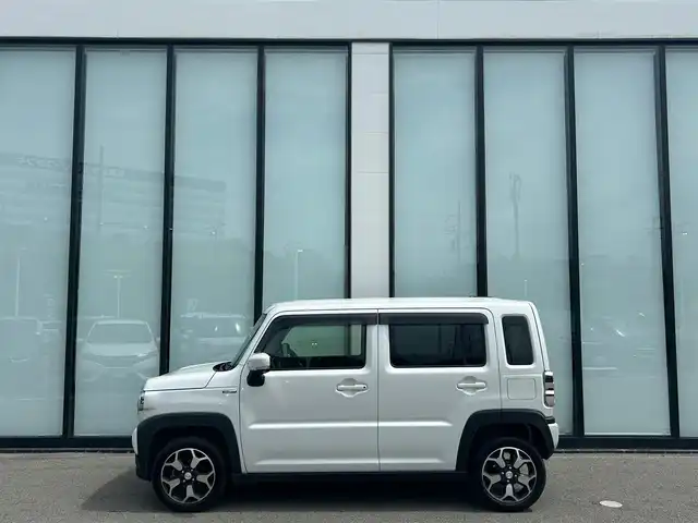 マツダ フレア クロスオーバー ハイブリッドXT 大阪府 2020(令2)年 2.3万km ピュアホワイトP 社外ナビ　/   フルセグTV/CD/DVD/Bluetooth/USB　/全方位モニター　/衝突軽減ブレーキ　/前席シートヒーター　/レーダークルーズコントロール/レーンキープアシスト/パドルシフト　/アイドリングストップ/純正18インチアルミホイール　　/純正フロアマット/プッシュスタート　/スマートキー　/ＥＴＣ　/ＬＥＤ