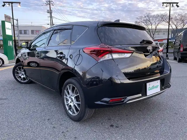 トヨタ オーリス 150X Sパッケージ 鳥取県 2015(平27)年 9.6万km ブラックマイカ ４・W・D/ワンオーナー/純正ナビ/フルセグ/CD/DVD/BT/USB/バックカメラ・ビルトインETC/LEDヘッドライト/フォグライト/Weds16インチアルミホイール/プッシュエンジンスタート/４WDオートスイッチ/電動格納ミラー/スペアキーｘ１/フロアマット・ドアバイザー/純正アルミスタットレスセット積込/（タイヤ溝５－６部山）/保証書・取扱節美しょ