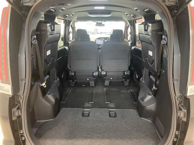 トヨタ ノア Si 宮城県 2018(平30)年 3.4万km ブラック アルパインSDナビ/・Bluetooth、CD/DVD、フルセグTV/バックカメラ/両側パワースライド/ステアリングスイッチ/クルーズコントロール/アルパインフリップダウンモニター/純正ETC/純正フロアマット/純正アルミホイール/ECOモード/レーンキープアシスト/プッシュスタート/スマートキー/アイドリングストップ/ドアバイザー/オートライト/オートマチックハイビーム