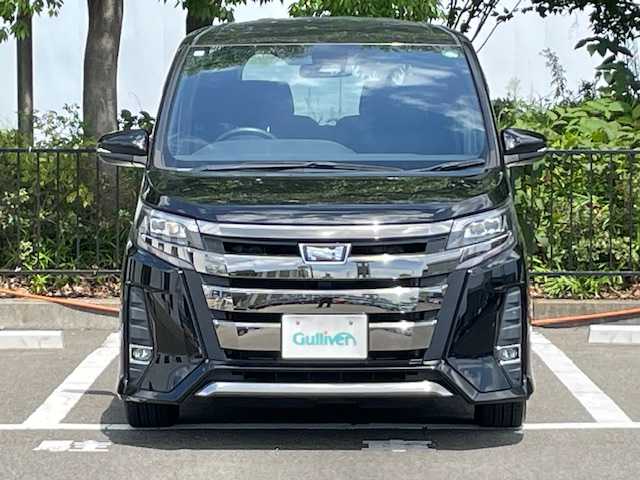 トヨタ ノア Si 宮城県 2018(平30)年 3.4万km ブラック アルパインSDナビ/・Bluetooth、CD/DVD、フルセグTV/バックカメラ/両側パワースライド/ステアリングスイッチ/クルーズコントロール/アルパインフリップダウンモニター/純正ETC/純正フロアマット/純正アルミホイール/ECOモード/レーンキープアシスト/プッシュスタート/スマートキー/アイドリングストップ/ドアバイザー/オートライト/オートマチックハイビーム