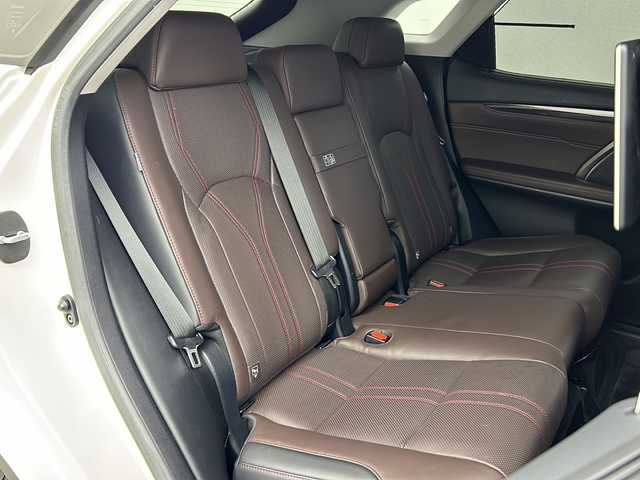 レクサス ＲＸ 450h バージョンL 大阪府 2017(平29)年 1.5万km ソニッククォーツ メーカー純正ナビ/（AM/FM/DISC/SDREC/SD/USB/Bluetooth/AUX/フルセグTV・テレビキャンセラー有/REAR）/ワンオーナー/後席モニター/シートヒーター/ベンチレーション/ハンドルヒーター/電動リアゲート/レクサスセーフティシステム/・プリクラッシュセーフティ/・レーンキーピングアシスト/・レーダークルーズコントロール/・オートマチックハイビーム/全周囲カメラ/オートホールド/ヘッドアップディスプレイ/ロールサンシェード/ETC/純正フロアマット/純正ドアバイザー/スペアキー×１/カードキー×１