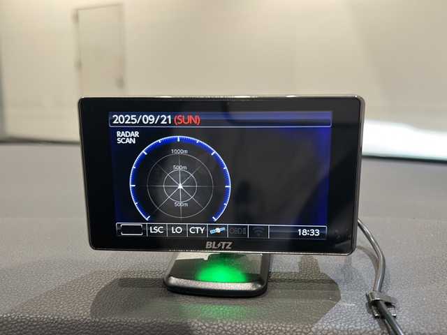 フォルクスワーゲン ポロＧＴＩ 新潟県 2020(令2)年 4.8万km ディープブラックパールエフェクト 社外ダウンサス/TWS鍛造アルミホイール17インチ/オプション/テクノロジーパッケージ/-Active Info Display/-ワイヤレスチャージング/DiscoverProパッケージ/-純正ナビ/(CD/DVD/Bluetooth/USB/CarPlay)/-ETC2.0/セーフティパッケージ/-レーンキープアシスト/-パークアシスト/-ブラインドスポットアシスト/-パークディスタンスコントロール/-リヤトラフィックアラート/主要装備/オールインセーフティ/-アダプティブクルーズコントロール/-リヤビューカメラ/-プリクラッシュブレーキシステム/ドライブレコーダー/レーダー探知機/パドルシフト/キーレスエントリー/LEDヘッドライト