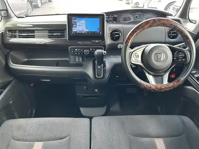 ホンダ Ｎ ＢＯＸ カスタム G L ホンダセンシング 島根県 2019(平31)年 1.9万km プラチナホワイトパール 登録時走行距離18866km/ワンオーナー/社外ナビ/Bluetooth・AM・FM・CD・DVD/フルセグTV/片側パワースライドドア/ホンダセンシング/レーダークルーズコントロール/レーンキープアシスト/横滑り防止装置/衝突被害軽減ブレーキ/コーナーセンサー/LEDヘッドライト/オートライト/純正AW14インチ/スマートキー/プッシュスタート/ドアバイザー/禁煙車/新品スタッドレスタイヤ有