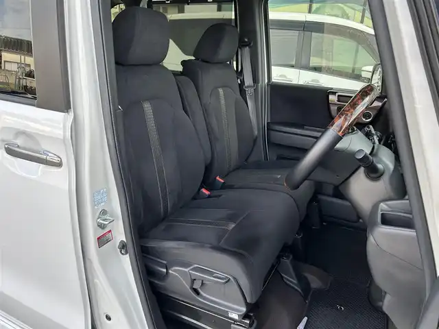 ホンダ Ｎ ＢＯＸ カスタム G L ホンダセンシング 島根県 2019(平31)年 1.9万km プラチナホワイトパール 登録時走行距離18866km/ワンオーナー/社外ナビ/Bluetooth・AM・FM・CD・DVD/フルセグTV/片側パワースライドドア/ホンダセンシング/レーダークルーズコントロール/レーンキープアシスト/横滑り防止装置/衝突被害軽減ブレーキ/コーナーセンサー/LEDヘッドライト/オートライト/純正AW14インチ/スマートキー/プッシュスタート/ドアバイザー/禁煙車/新品スタッドレスタイヤ有