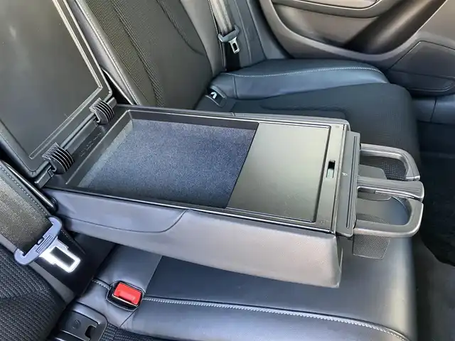 アウディ Ａ４ アバント 2．0 TFSI 三重県 2014(平26)年 5.5万km 白 純正ナビ/　・フルセグ/　・Ｂｌｕｅｔｏｏｔｈ/　・ＤＶＤ/ＨＩＤヘッドライト/フォグライト/リアフォグライト/ハーフレザーシート/Ｄ／Ｎ席シートヒーター/パワーシート/パワーバックドア/スマートキー/プッシュスタート/パドルシフト/コーナーセンサー/ルーフレール/オートリトラクタブルミラー/ターンミラー/スモークフィルム/前後ドラレコ　/ＥＴＣ
