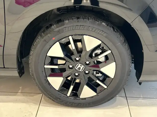 ホンダ ステップワゴン eHEV エアー EX 埼玉県 2025(令7)年 0.1千km クリスタルブラックパール ホンダセンシング/15.6インチ純正フリップダウンモニター/11.4インチHonda CONNECTナビ/　　CD/DVD/BT/USB/フルセグ/CarPlay/バックカメラ/レーダークルーズコントロール/両側パワースライドドア/パワーバックドア/LEDオートライト/シートヒーター/コーナーセンサー/パドルシフト/ステアリングスイッチ/スマートキー2本/11.4インチナビHonda CONNECTナビ LXM-247VFLi(317900円)　/15.6インチ リア席モニター VM-231FE(149600円)