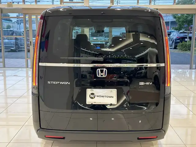 ホンダ ステップワゴン eHEV エアー EX 埼玉県 2025(令7)年 0.1千km クリスタルブラックパール ホンダセンシング/15.6インチ純正フリップダウンモニター/11.4インチHonda CONNECTナビ/　　CD/DVD/BT/USB/フルセグ/CarPlay/バックカメラ/レーダークルーズコントロール/両側パワースライドドア/パワーバックドア/LEDオートライト/シートヒーター/コーナーセンサー/パドルシフト/ステアリングスイッチ/スマートキー2本/11.4インチナビHonda CONNECTナビ LXM-247VFLi(317900円)　/15.6インチ リア席モニター VM-231FE(149600円)