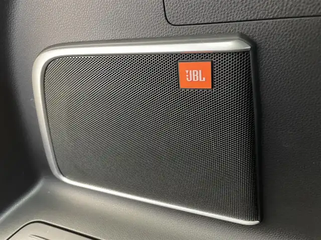 トヨタ ハリアー ハイブリッド G 岩手県 2020(令2)年 6.6万km ホワイトパールクリスタルシャイン ワンオーナー/４WD/JBLプレミアムサウンドシステム/MTモード付AT/パワーバックドア/プリクラッシュセーフティ/レーンアシスト/コーナーセンサー/標識認識機能/先行車発進告知機能/後退速度抑制機能/クルーズコントロール/バックカメラ/オートライト/オートハイビーム/横滑り防止装置/アイドリングストップ/インテリジェントルームミラー/ETC2.0/オールオートパワーウインドウ