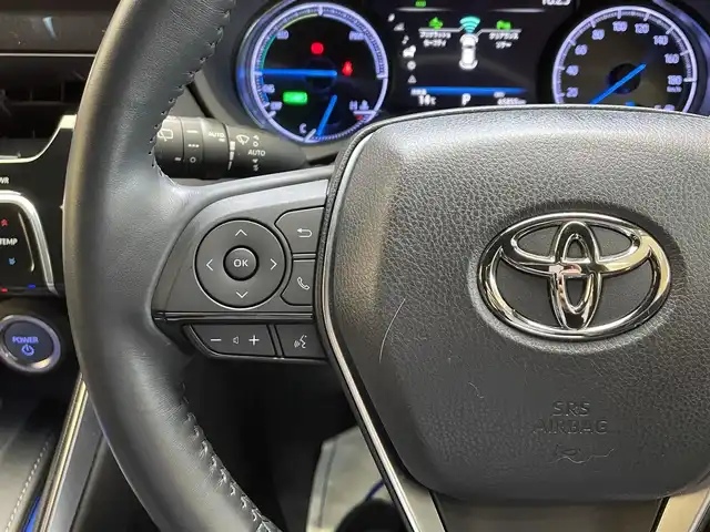 トヨタ ハリアー ハイブリッド G 岩手県 2020(令2)年 6.6万km ホワイトパールクリスタルシャイン ワンオーナー/４WD/JBLプレミアムサウンドシステム/MTモード付AT/パワーバックドア/プリクラッシュセーフティ/レーンアシスト/コーナーセンサー/標識認識機能/先行車発進告知機能/後退速度抑制機能/クルーズコントロール/バックカメラ/オートライト/オートハイビーム/横滑り防止装置/アイドリングストップ/インテリジェントルームミラー/ETC2.0/オールオートパワーウインドウ