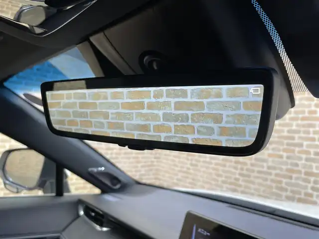 トヨタ ハリアー ハイブリッド G 岩手県 2020(令2)年 6.6万km ホワイトパールクリスタルシャイン ワンオーナー/４WD/JBLプレミアムサウンドシステム/MTモード付AT/パワーバックドア/プリクラッシュセーフティ/レーンアシスト/コーナーセンサー/標識認識機能/先行車発進告知機能/後退速度抑制機能/クルーズコントロール/バックカメラ/オートライト/オートハイビーム/横滑り防止装置/アイドリングストップ/インテリジェントルームミラー/ETC2.0/オールオートパワーウインドウ