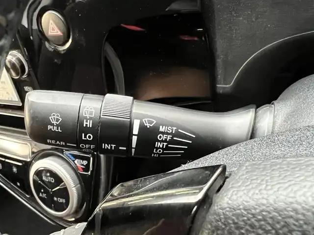 トヨタ アクア G 滋賀県 2017(平29)年 6.7万km シルバーM 純正ナビ/Bluetooth/CD/DVD/フルセグTV/バックカメラ/クルーズコントロール/ステアリングリモコン/前後ドライブレコーダー/オートハイビーム/ETC/オートライト/プッシュスタート/スマートキー