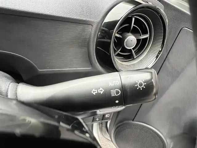 トヨタ アクア G 滋賀県 2017(平29)年 6.7万km シルバーM 純正ナビ/Bluetooth/CD/DVD/フルセグTV/バックカメラ/クルーズコントロール/ステアリングリモコン/前後ドライブレコーダー/オートハイビーム/ETC/オートライト/プッシュスタート/スマートキー