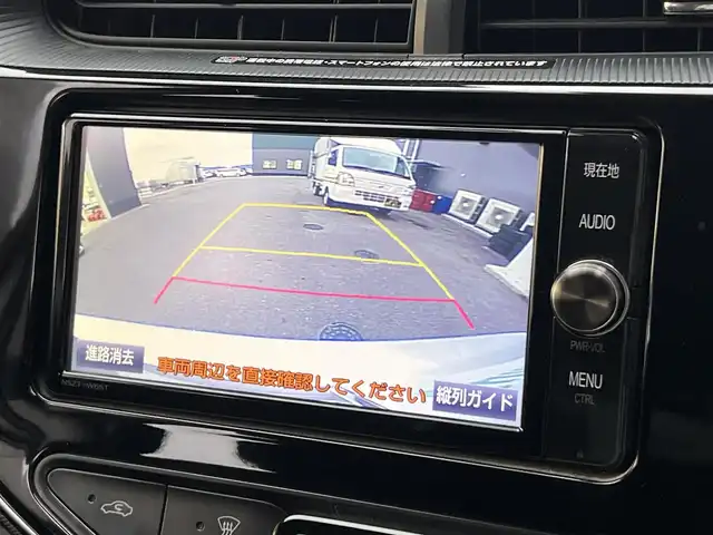 トヨタ アクア G 滋賀県 2017(平29)年 6.7万km シルバーM 純正ナビ/Bluetooth/CD/DVD/フルセグTV/バックカメラ/クルーズコントロール/ステアリングリモコン/前後ドライブレコーダー/オートハイビーム/ETC/オートライト/プッシュスタート/スマートキー
