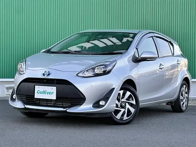 トヨタ アクア S スタイルブラック 宮城県 2019(令1)年 2.9万km シルバーM LEDヘッドランプパッケージ/パノラミックビューモニター/＝＝＝/セーフティセンス/・プリクラッシュセーフティ/・レーンディパーチャーアラート/・オートマチックハイビーム/・先行車発進告知機能/インテリジェントクリアランスソナー/純正ナビ（NSZT-W68T）/・CD/DVD/・Bluetooth/・フルセグTV/バックカメラ/ビルトインETC2.0/ドライブレコーダー/ステアリングスイッチ/スマートキー＆プッシュスタート/電動格納ミラー/純正フロアマット/Wエアバッグ